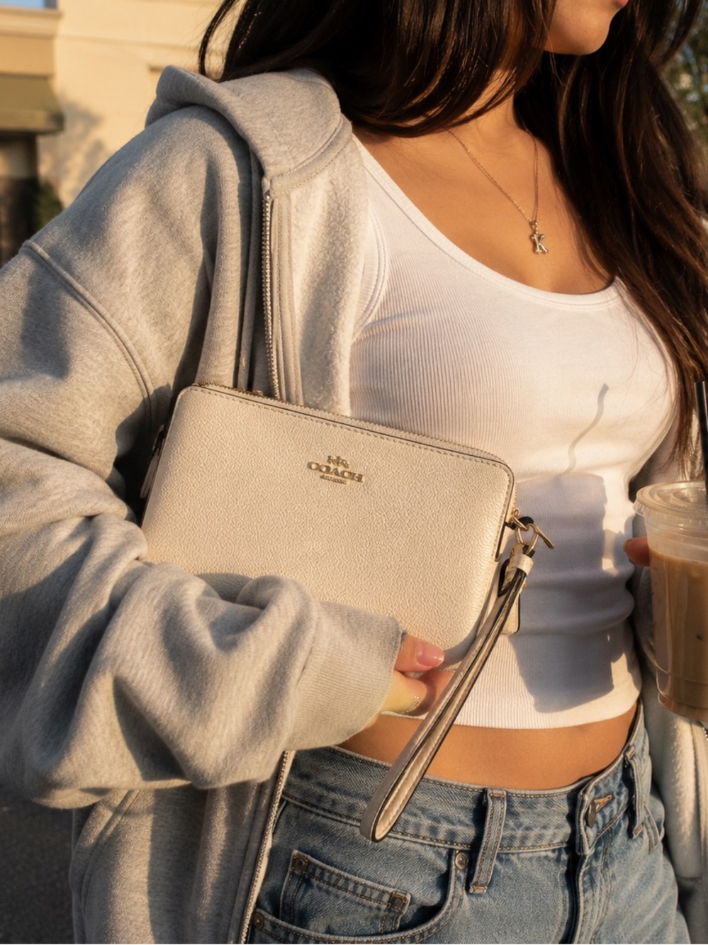 Coach Cream Pebbled Leather Wristlet NWT ✨ Gold Hardware Y2K